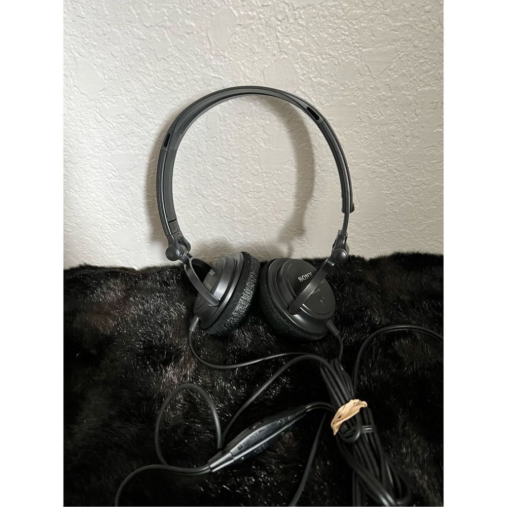 Sony Studio Monitor Dynamics Stereo Headphones‎ MDR-V250